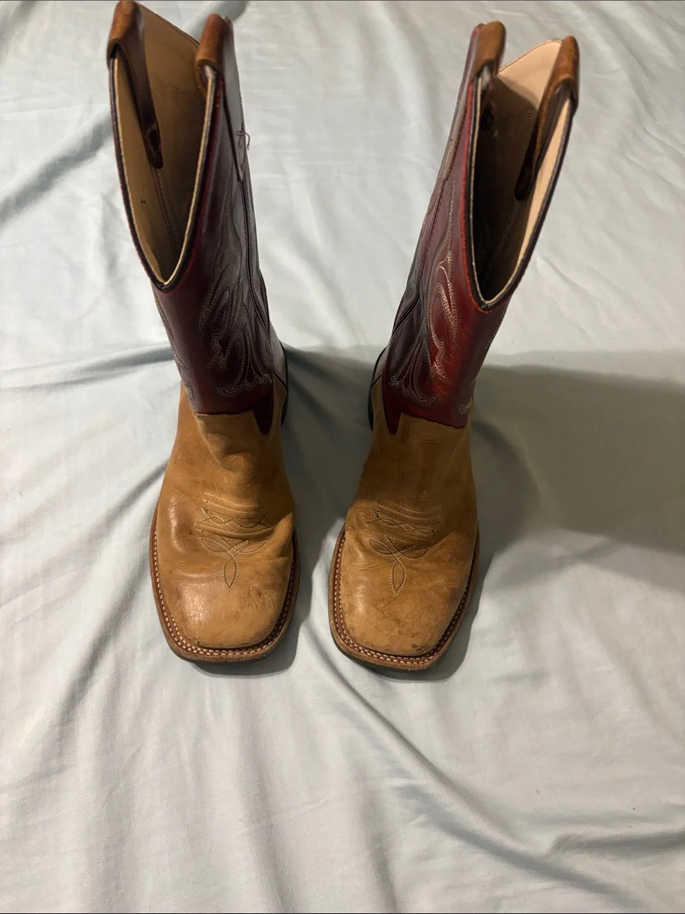Classic Two-Tone Red and Tan Kids Western Cowboy Boots size 6 by Old West